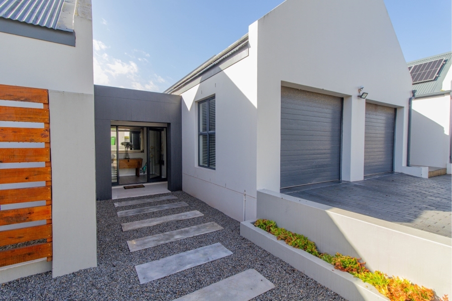 9 Bedroom Property for Sale in Olifantskop Western Cape